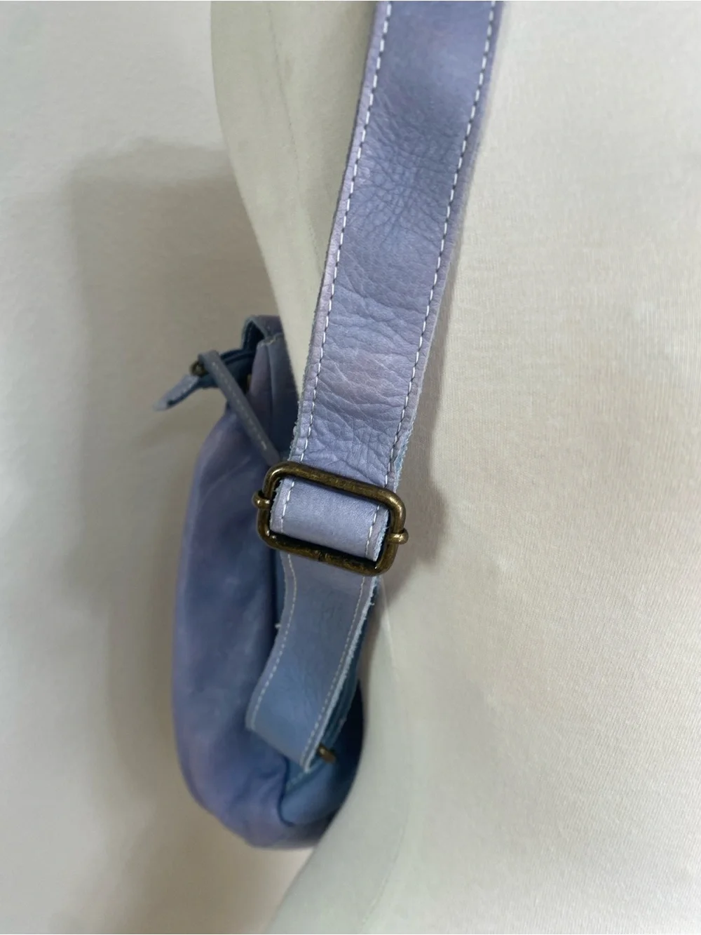 American Leather Co. Women Periwinkle Leather Flap Backpack Purse Coastal Casual